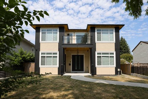 8563 11th Ave, Burnaby, BC, V3N2P6 | Card Image