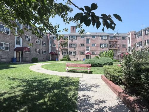 1a-111-21 66th Ave, Forest Hills, NY, 11375-1923 | Card Image