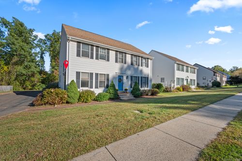 156-156 Summer St, Portland, CT, 06480-1126 | Card Image