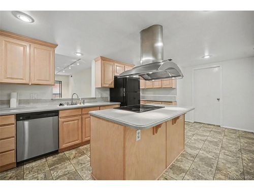 708-1777 Larimer St, Denver, CO, 80202-1543 | Card Image