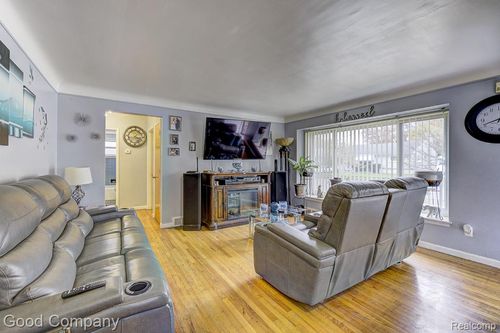 20089 Westbrook St, Detroit, MI, 48219-1347 | Card Image