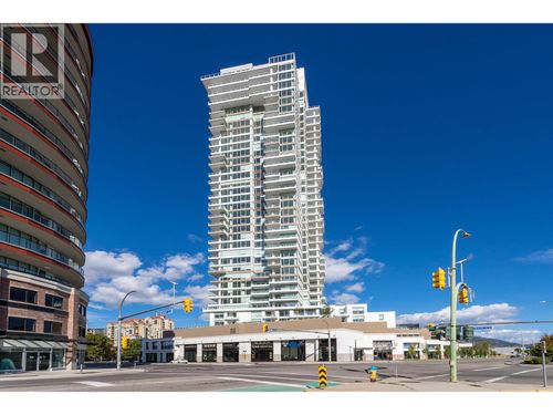 2905 - 1191 Sunset Dr, Condo with 1 bedrooms, 2 bathrooms and 2 parking in Kelowna BC | Card Image