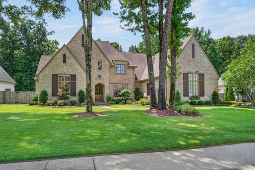 10307 Shea Woods Dr, Collierville, TN, 38017-3639 | Card Image