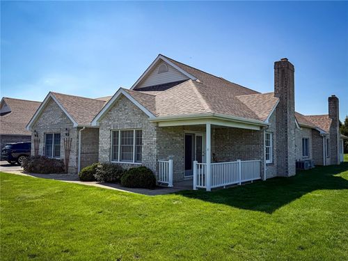 104 Woodhawk Ln, Butler, PA, 16001-8346 | Card Image