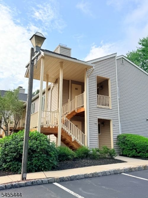 136 Westchester Ter, Annandale, NJ, 08801-1633 | Card Image