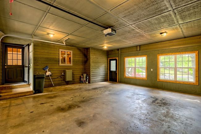 2403 Hidden Valley Rd, Home with 3 bedrooms, 3 bathrooms and 2 parking in Hiawassee GA | Image 79