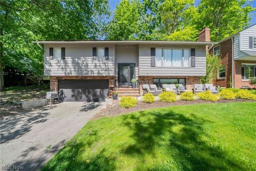 2314 Lyndway Rd, Beachwood, OH, 44122-1244 | Card Image