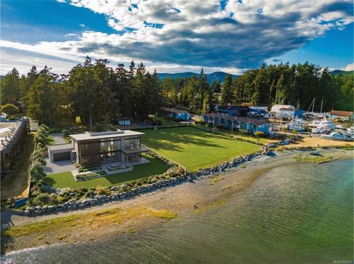 6107 Seabroom Rd, Sooke, BC, V9Z0B8 | Card Image