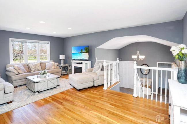 7 Arthurs Ct, House other with 6 bedrooms, 4 bathrooms and null parking in Manalapan NJ | Image 8