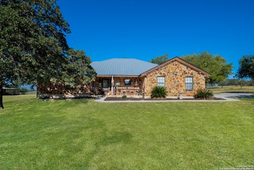 172 Home Pl, Adkins, TX, 78101 | Card Image