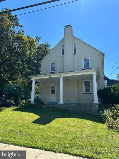 663 Loraine St, ARDMORE, PA, 19003-2609 | Card Image