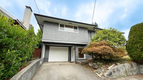 316 W Queens Rd, North Vancouver, BC, V7N2K5 | Card Image