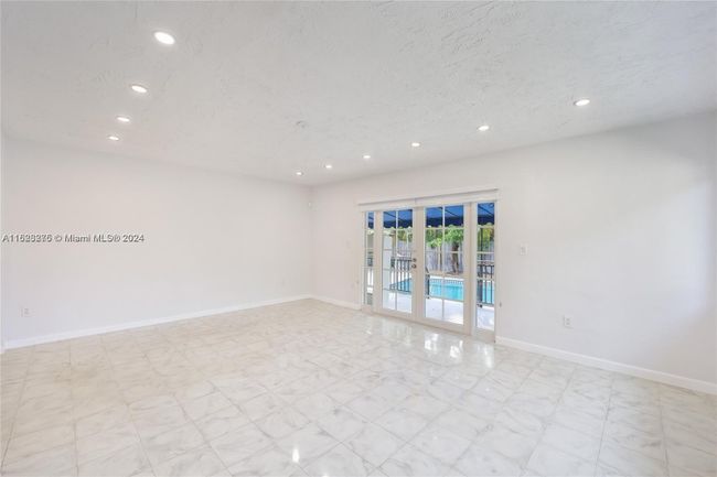 111 E 1st Ct, House other with 3 bedrooms, 3 bathrooms and null parking in Miami Beach FL | Image 13