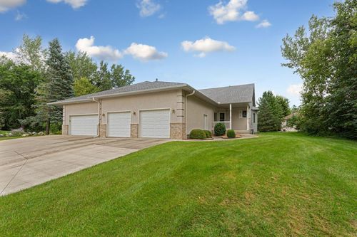 2065 Raspberry Ridge Pl Ne, Owatonna, MN, 55060-6245 | Card Image