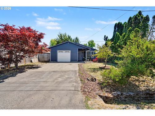 111 Enos St, Amity, OR, 97101-1006 | Card Image