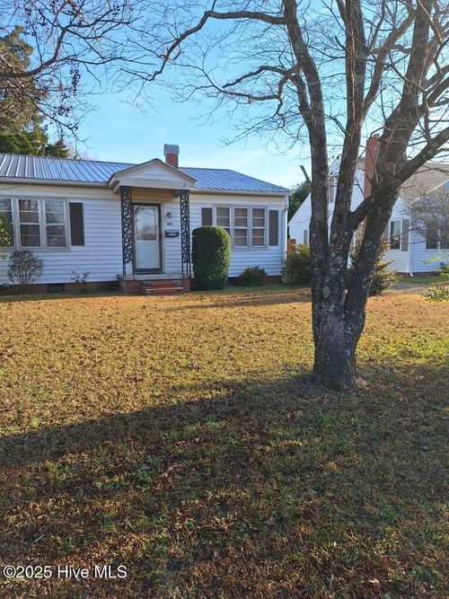 206 N Mccaskey Rd, Williamston, NC, 27892-1432 | Card Image