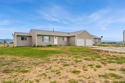 5644-5642 Meadowview Dr N, Florence, MT, 59833-6632 | Card Image