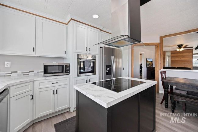 1882 Frontage Rd S, House other with 3 bedrooms, 2 bathrooms and null parking in Wendell ID | Image 6