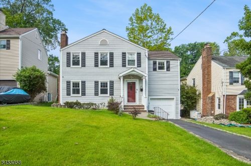 47 W Lawn Rd, Livingston, NJ, 07039-4730 | Card Image