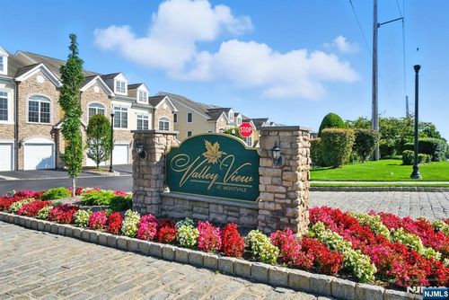 33A Forshee Cir, Montvale, NJ, 07645-1735 | Card Image
