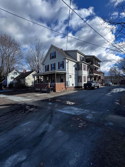 1-220 Broad St, Claremont, NH, 03743-3627 | Card Image