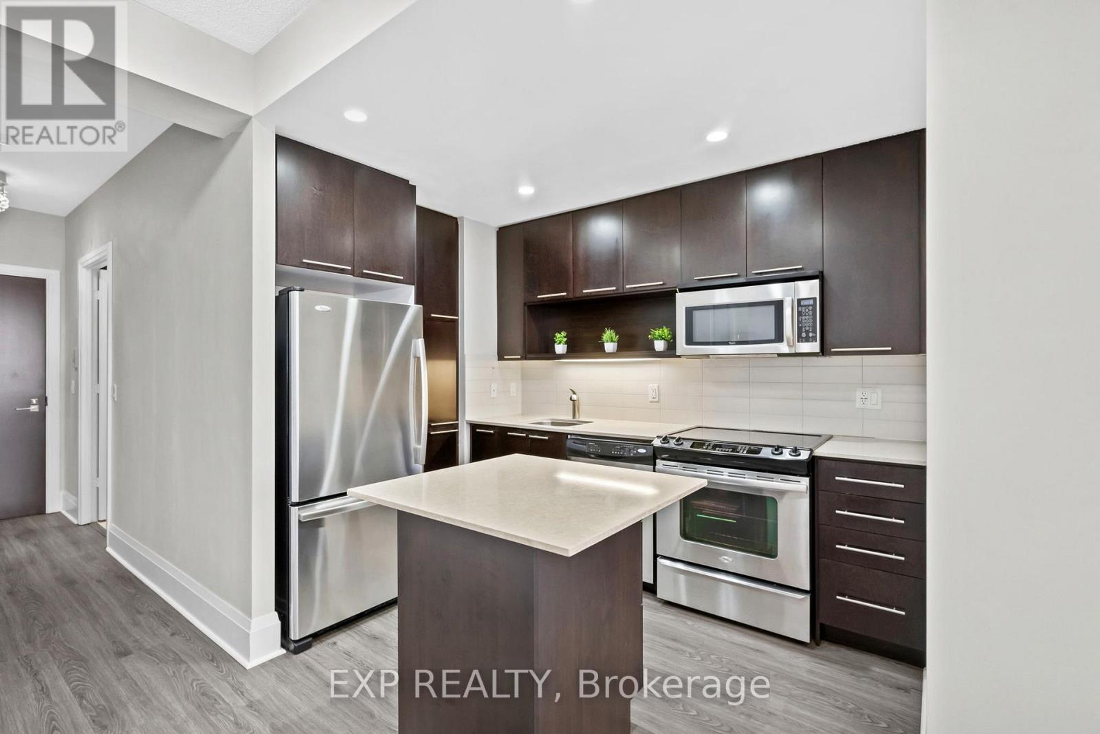 Residential in Toronto (Willowdale East) 3