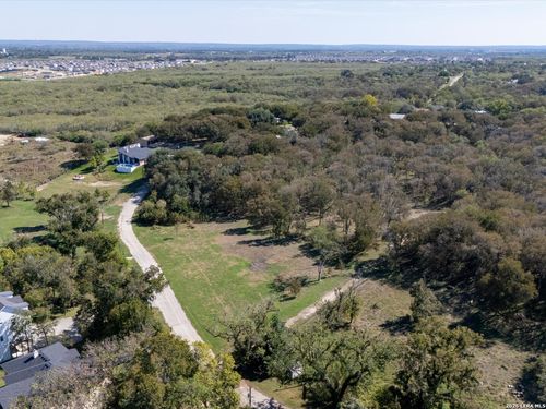 TBD Chickasaw Center, Seguin, TX, 78155 | Card Image