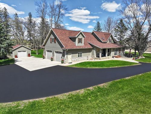 1608 E Lake Jessie Rd Se, Alexandria, MN, 56308-7958 | Card Image