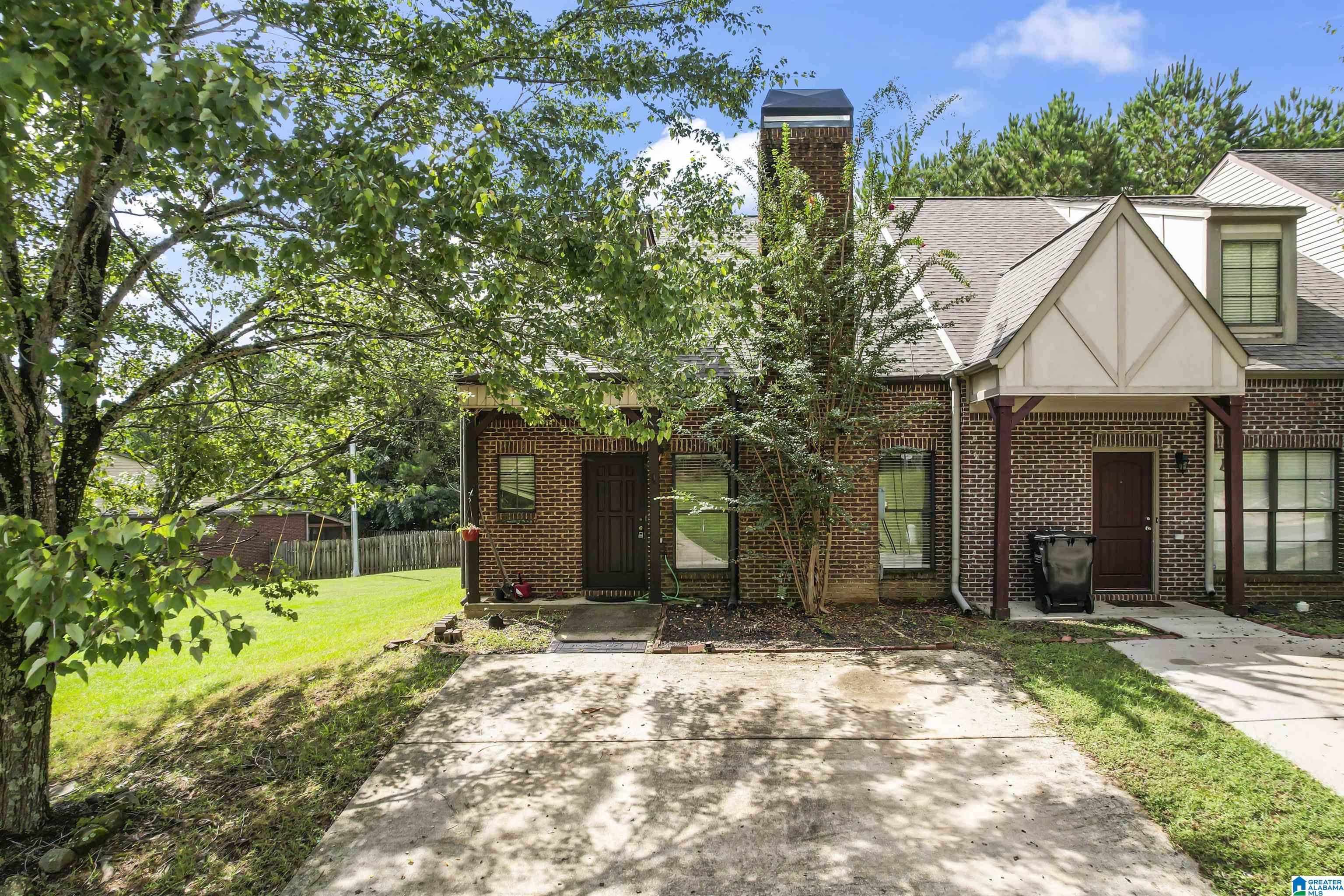 Ridgemont Dr, Birmingham, AL 35244