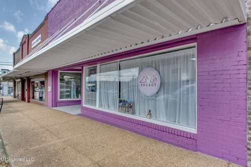 106 Main Ave N, Magee, MS, 39111-3534 | Card Image