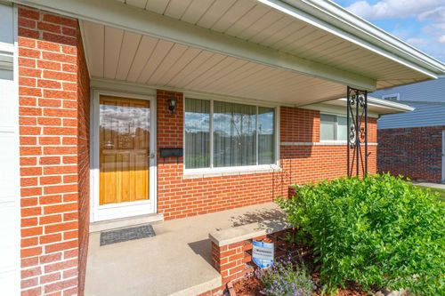 30831 Saint Onge Cir, Warren, MI, 48088-5959 | Card Image