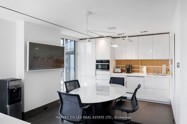 1201 - 181 Davenport Rd, Condo with 4 bedrooms, 7 bathrooms and null parking in Toronto ON | Image 14