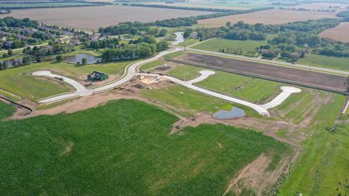 521 Maple Leaf Cir, Newton, KS, 67114-5575 | Card Image