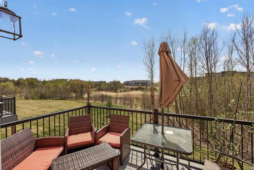 1757 Emerson Ct, Chaska, MN, 55318-1208 | Card Image