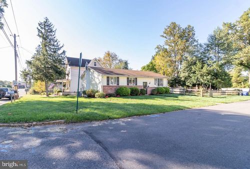 5 Lincoln Avenue, BURLINGTON, NJ, 08016 | Card Image