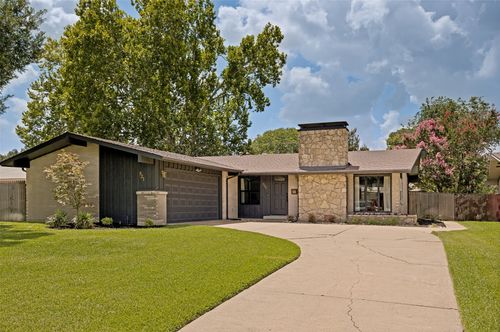 921 Forreston Dr, Richardson, TX, 75080-4002 | Card Image