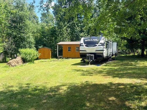8-7 Woodhaven Dr E, Sublette, IL, 61367 | Card Image