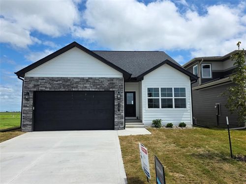 1151 Nw Sproul Dr, Waukee, IA, 50263-4510 | Card Image