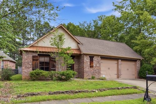 120 Hampton Chase, Madison, MS, 39110-4523 | Card Image