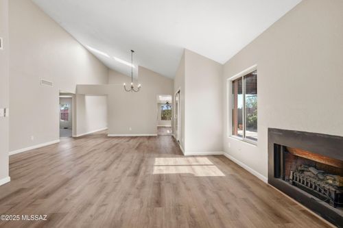 10016 E Leila Dr, Tucson, AZ, 85730-3157 | Card Image