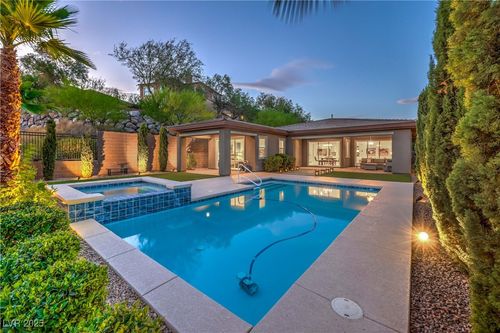 118 Reflection Cove Dr, Henderson, NV, 89011-4287 | Card Image
