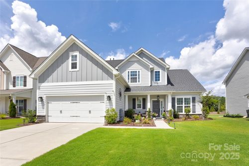 3826 Dahlia Dr, Harrisburg, NC, 28075-0480 | Card Image