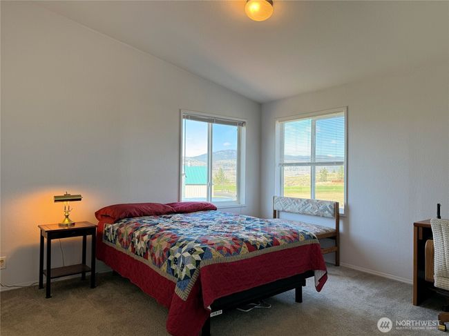 Master Bedroom | Image 12