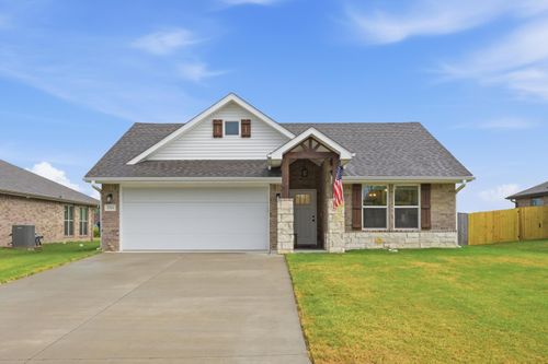 1311 Foundry Dr, Carthage, MO, 64836-6009 | Card Image