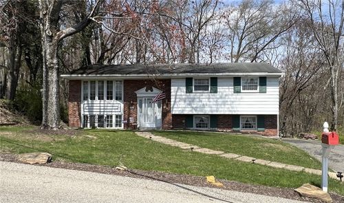3112 Albine Dr, Glenshaw, PA, 15116-1149 | Card Image