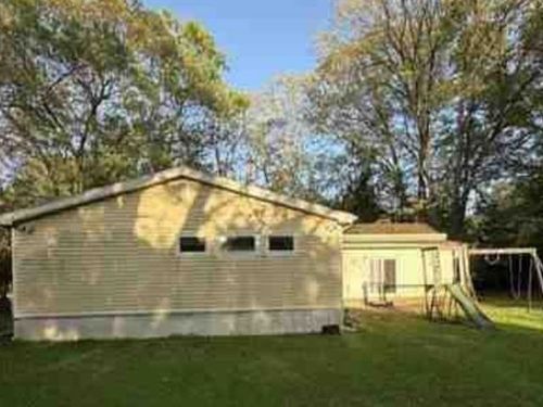 64 Brooksite Dr, Smithtown, NY, 11787-4467 | Card Image