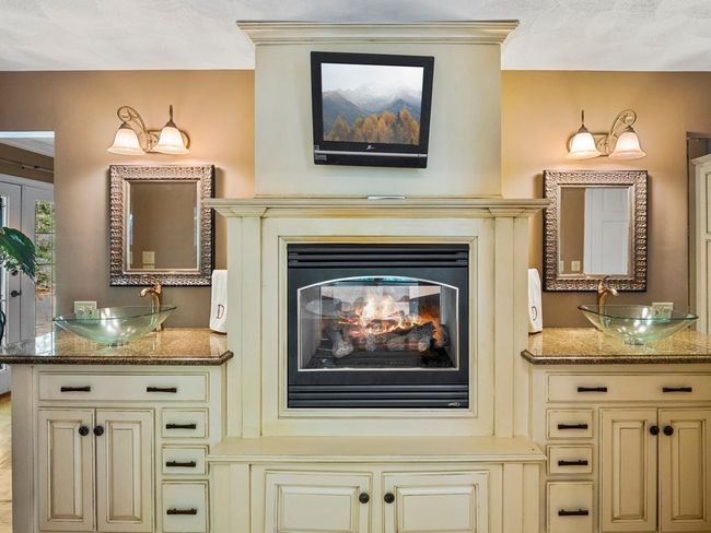 10 Bridle Path Way, House other with 3 bedrooms, 5 bathrooms and 6 parking in Tyngsboro MA | Image 19