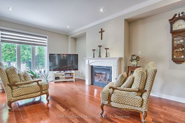 617 16th Ave, Home with 4 bedrooms, 5 bathrooms and 6 parking in Richmond Hill ON | Image 9