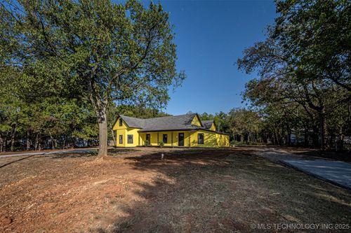 731 8th Ave Nw, Ardmore, OK, 73401-4009 | Card Image