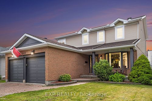 2010 Rolling Brook Dr, Gloucester, ON, K1W1C7 | Card Image